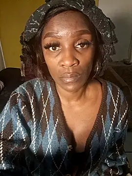 SexyDarkChoklit webcam