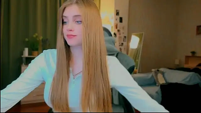 yourbeautyarya webcam