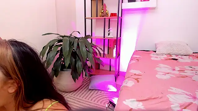 DreamHoney_SJ webcam