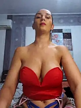 USA_SQUIRT_MILF webcam