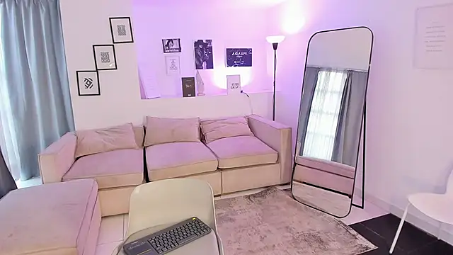 Bella_rochee webcam