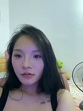 Girl-wet webcam
