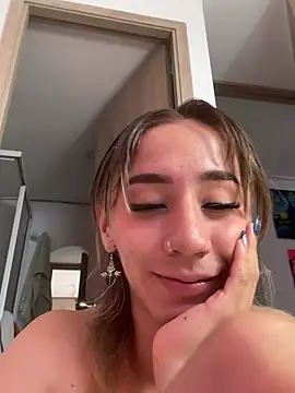 Littlebunny21 webcam