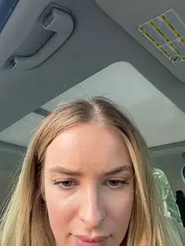 EvieEvans's live cam