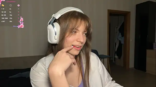 LorinaSpero webcam