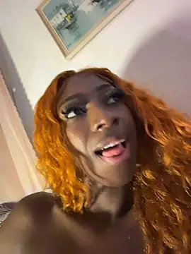 Nina_Velveta webcam