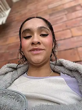 Isabella-Teen