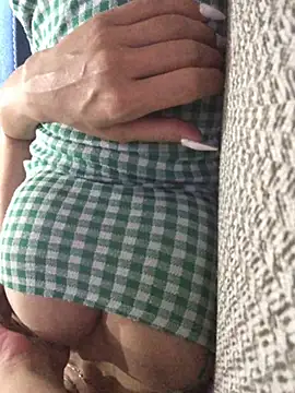 AlevNaz live cam on StripChat
