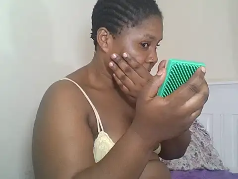 African_Bigjuicyass webcam
