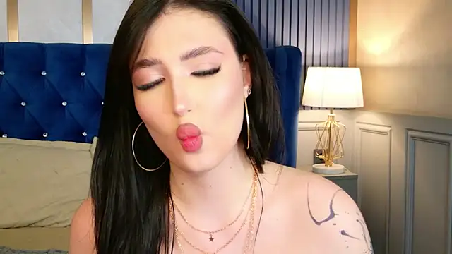 EmmaLawrens webcam
