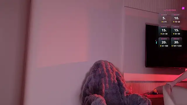aya_aa (F teen) - 20-30 spanks for good mood
