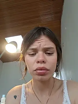 _Isabella-7 webcam