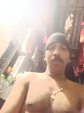 Dhanya752896 webcam