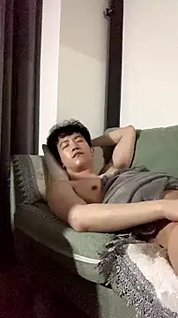 CouplingCry webcam