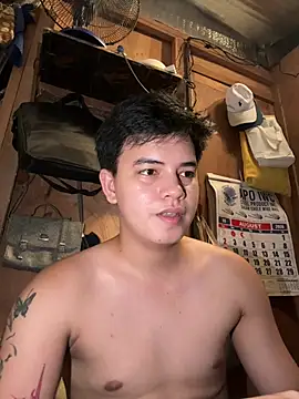 YourCutieBoy_Bigcum14 webcam