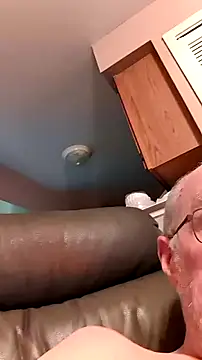 Joeyw57 webcam