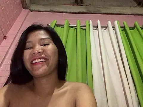 Cleo17 live cam on StripChat