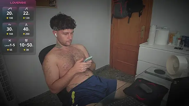 HonestAndrew webcam