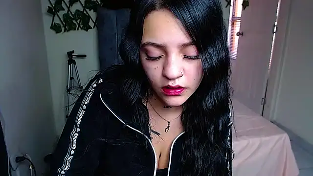 Violettasquirt webcam