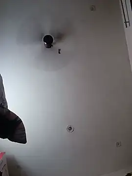 Meloni_71 live sex cam