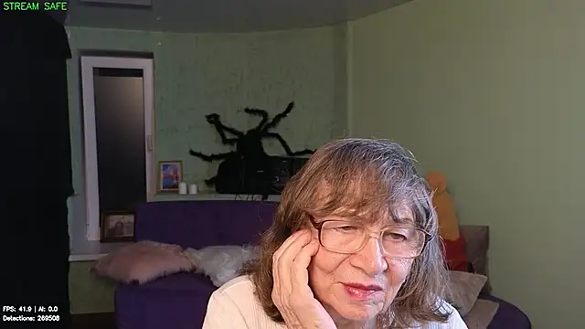 Betty_Brick webcam