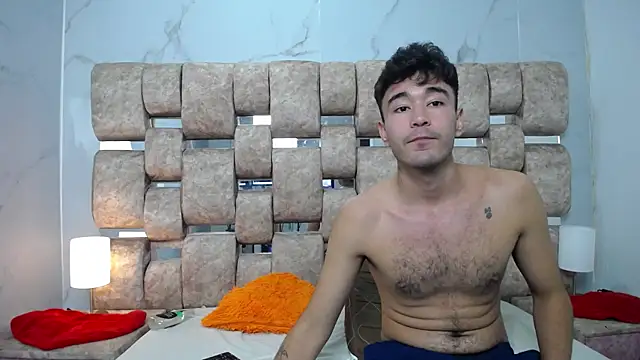 KathyAiden webcam