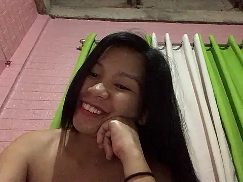 Cleo17 webcam