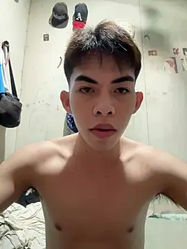 Urhotsilverboy webcam