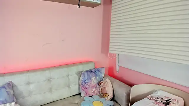 tinysara webcam