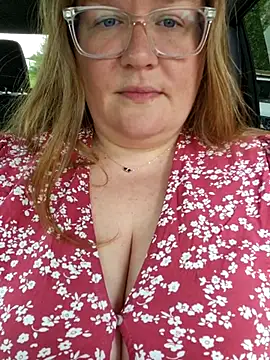 Love86Emily webcam