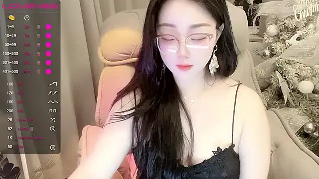 Monica-666888- webcam
