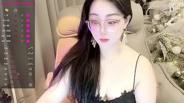 Monica-666888- webcam