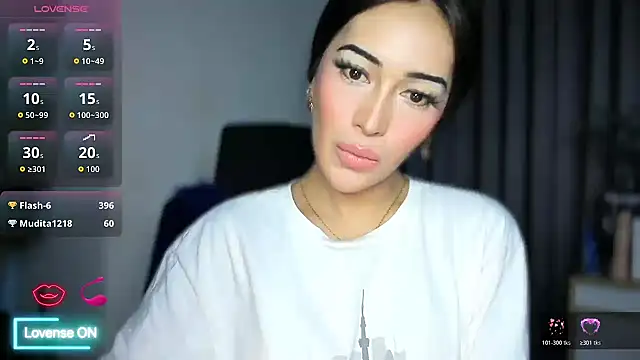 Jasmine_Elcock webcam