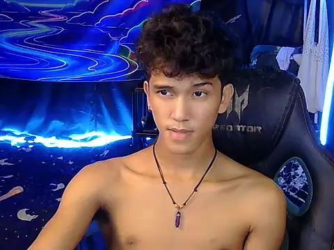 hugekenbigcock live sex cam