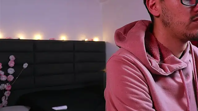 kathieandpovcock1 webcam