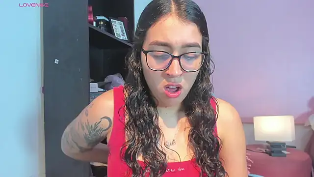 _maria_foxx_ live cam on StripChat