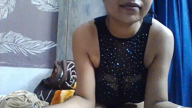 shalini_fire live cam on StripChat