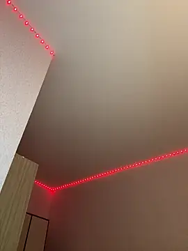 KimEvanss webcam