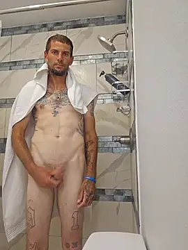 whiteboy4200 live cam on StripChat