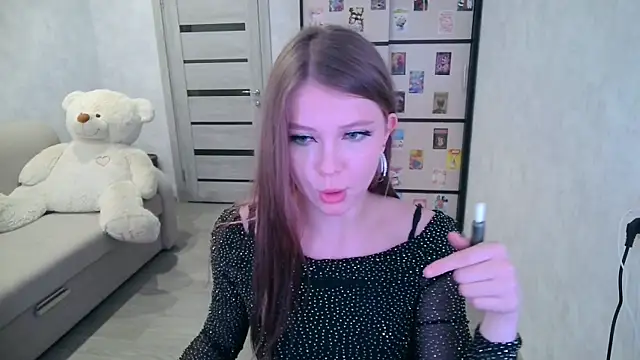 GinnyBlacky webcam