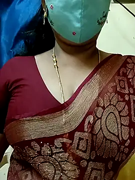sushma26 Live Webcam on Stripchat