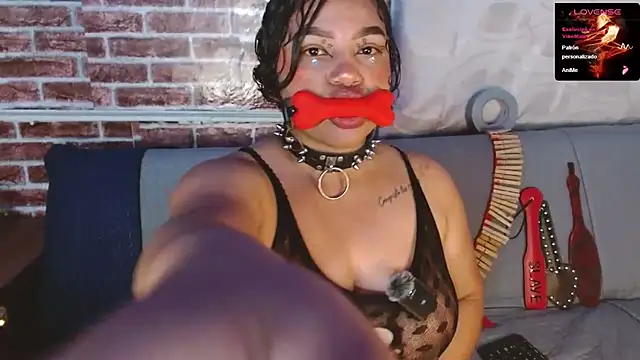 emma_bdsm_ webcam