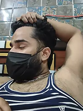 BeardKingoBack live sex cam