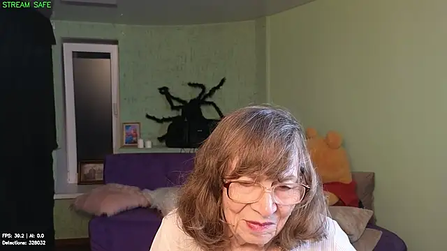 Betty_Brick webcam