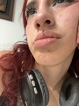 elodie_rouge webcam