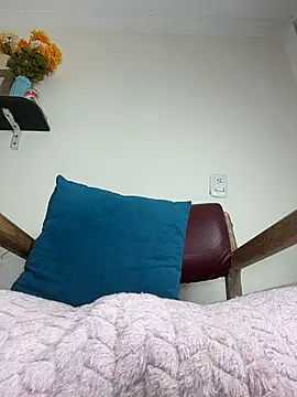 LilaRvsh webcam
