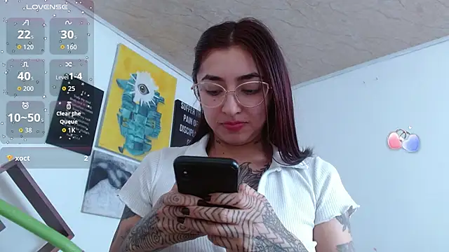 ZoeBakers_ webcam