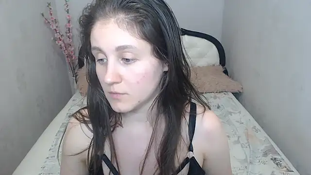 Holliy_Cooper webcam