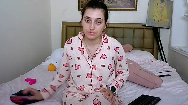 Iren 😅 free nude webcam