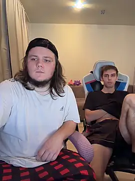 desiredude9 webcam